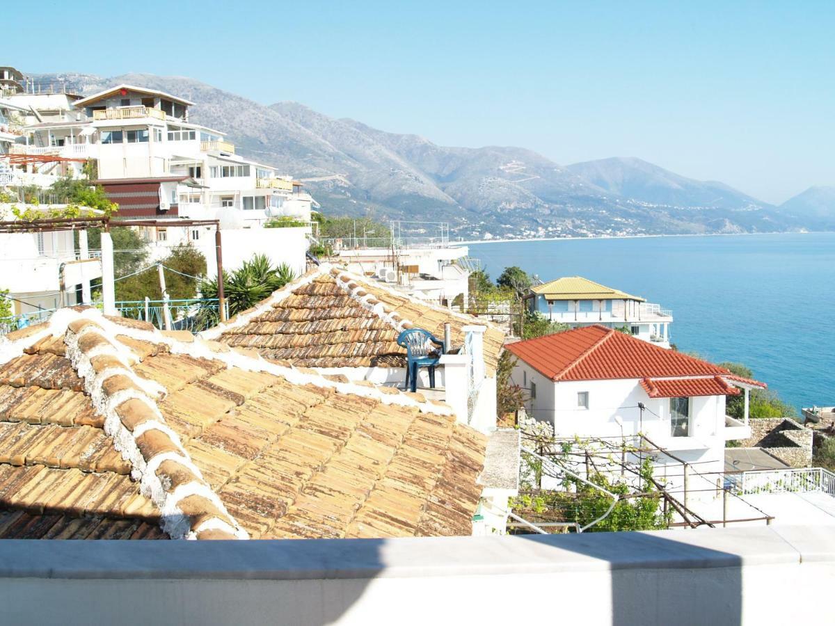 Q Bay Apartments Qeparo Kültér fotó