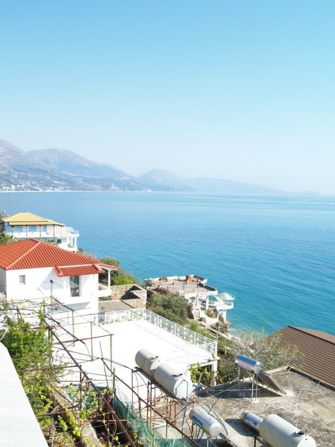 Q Bay Apartments Qeparo Kültér fotó