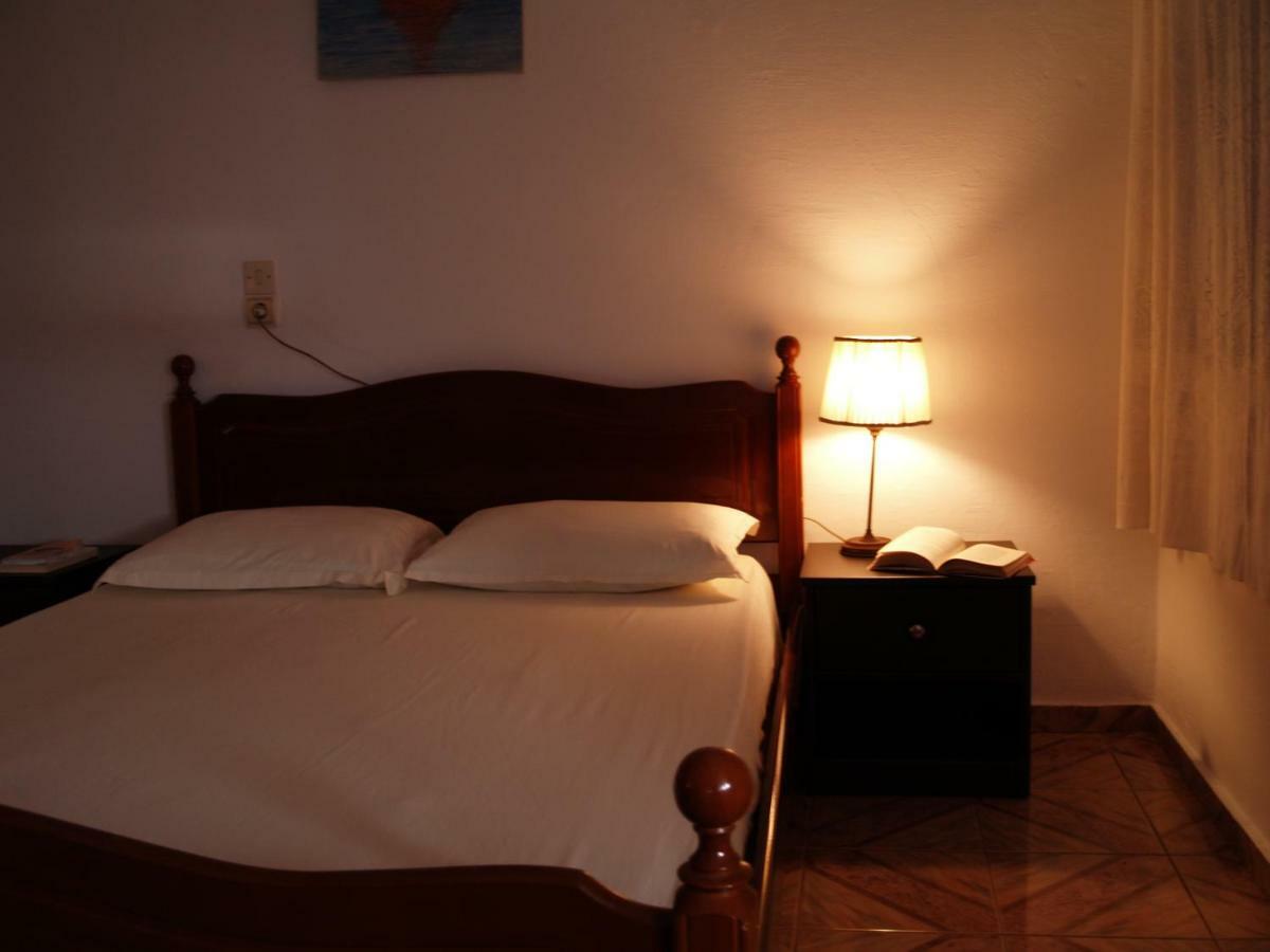 Q Bay Apartments Qeparo Kültér fotó